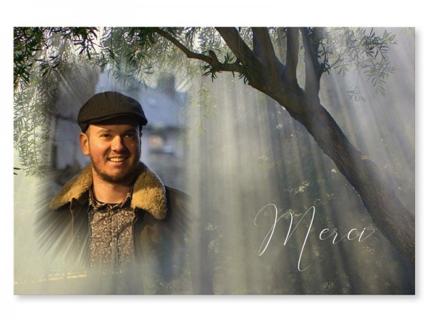  Carte remerciement décès - Arbre avec photo portrait effet lumière 